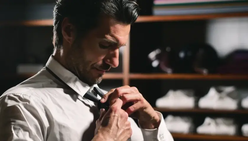 Jak długi powinien być krawat, aby wyglądać elegancko i stylowo?